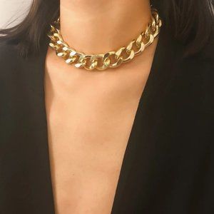 Women Cuban Choker Necklace Gold Color NWOT